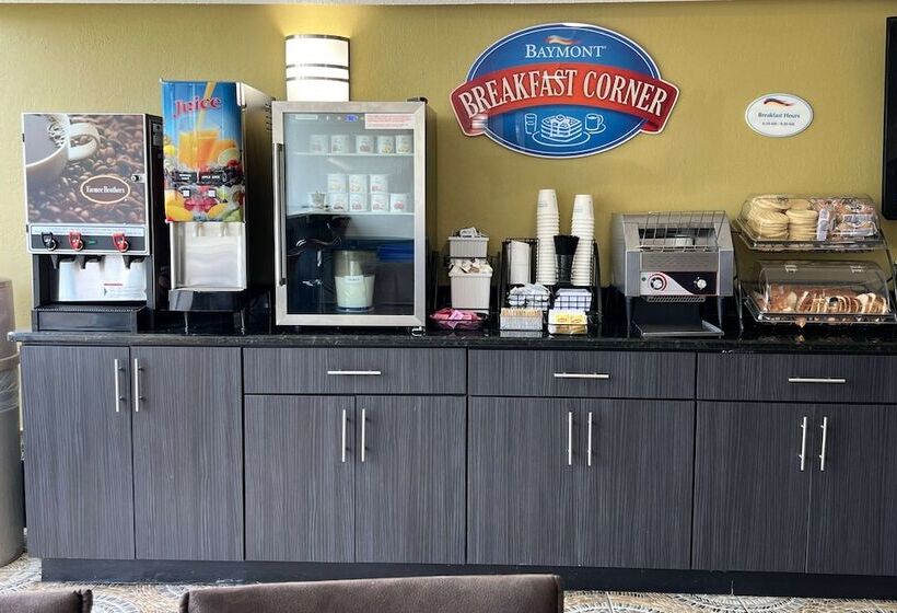 Отель Baymont By Wyndham Addison