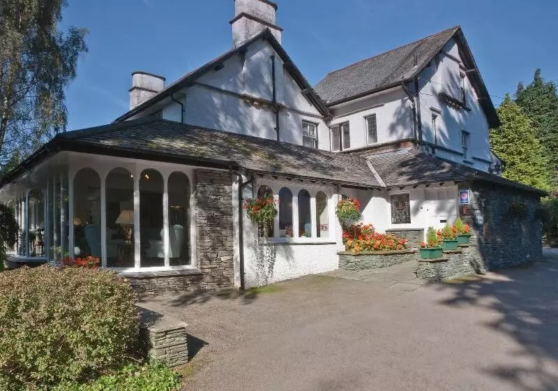 Burn How Garden Hotel   Bowness On Windermere