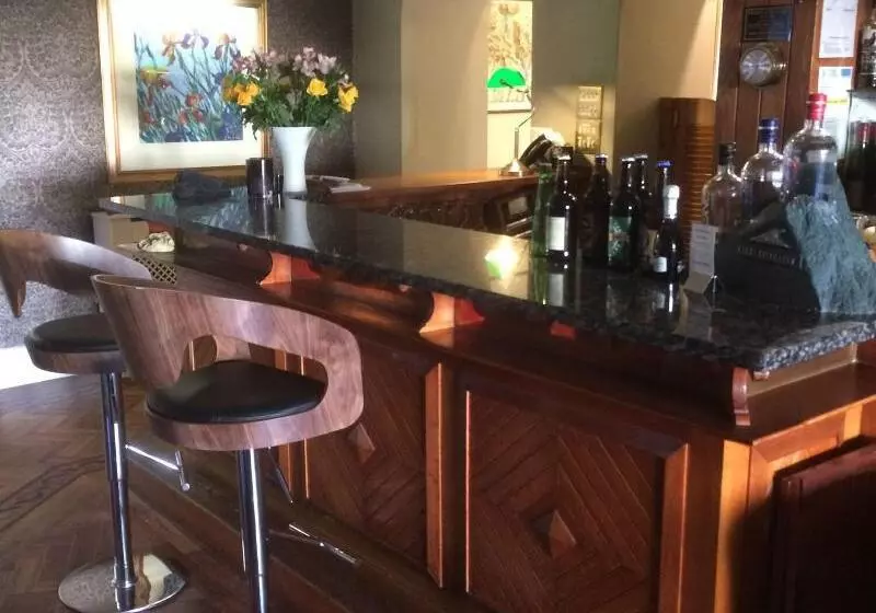 Burn How Garden Hotel   Bowness On Windermere