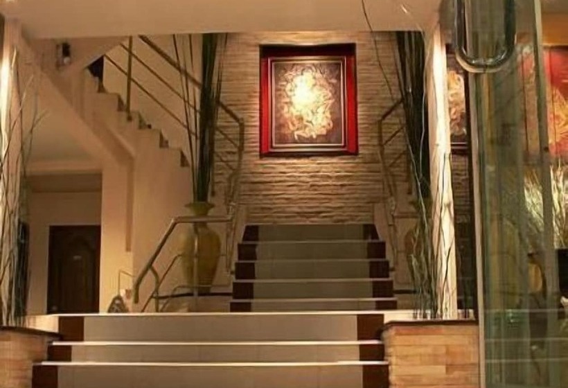 هتل Grand Pinnacle