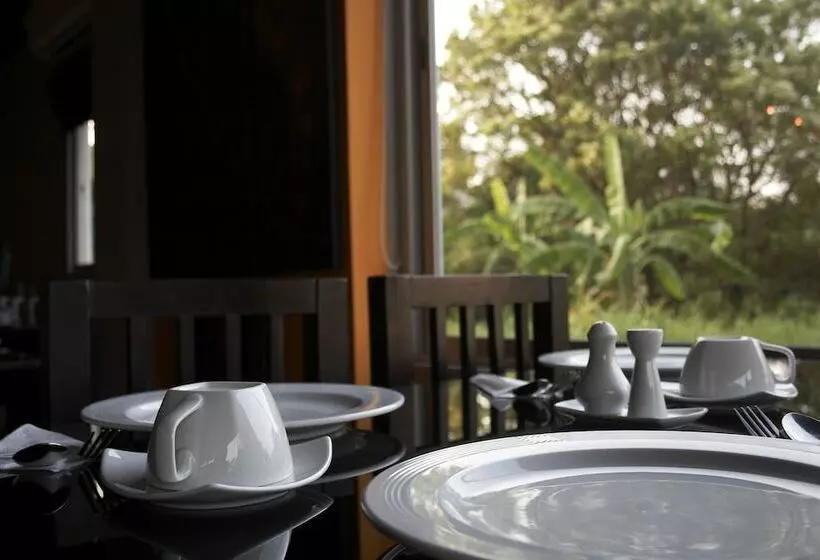 هتل Grand Pinnacle