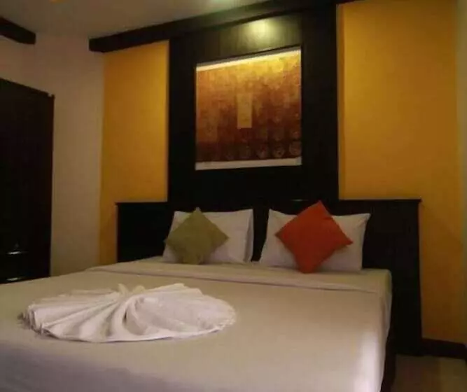 هتل Grand Pinnacle