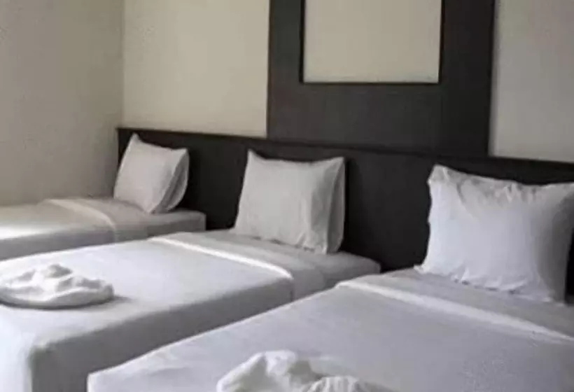 هتل Grand Pinnacle