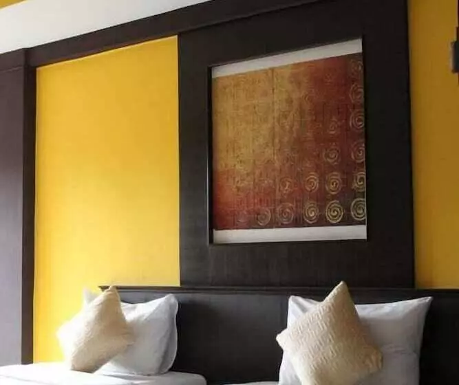 هتل Grand Pinnacle