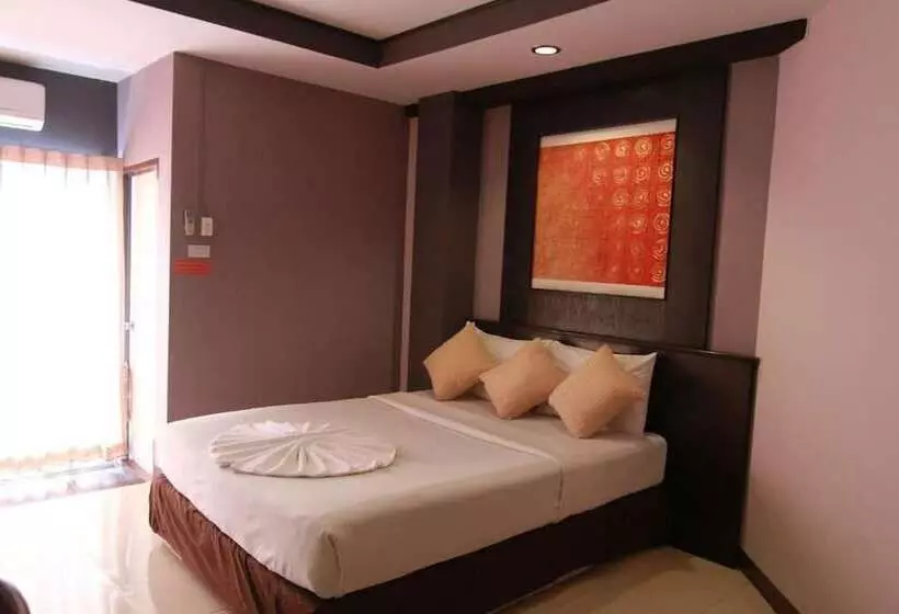 هتل Grand Pinnacle