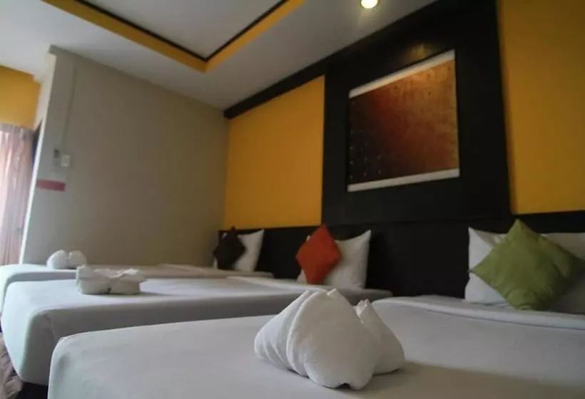 هتل Grand Pinnacle