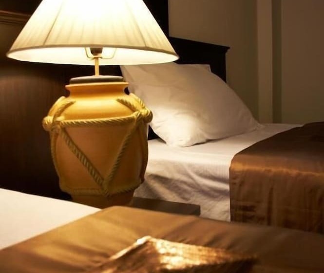 هتل Grand Pinnacle