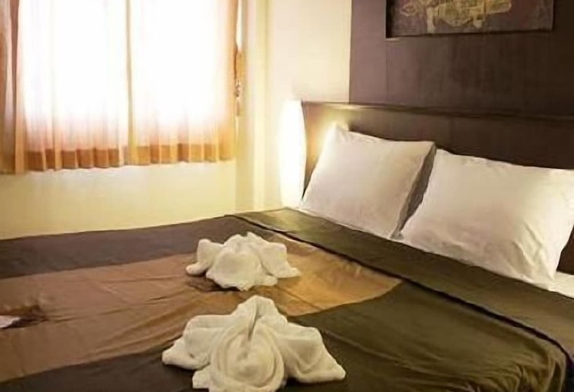 هتل Grand Pinnacle