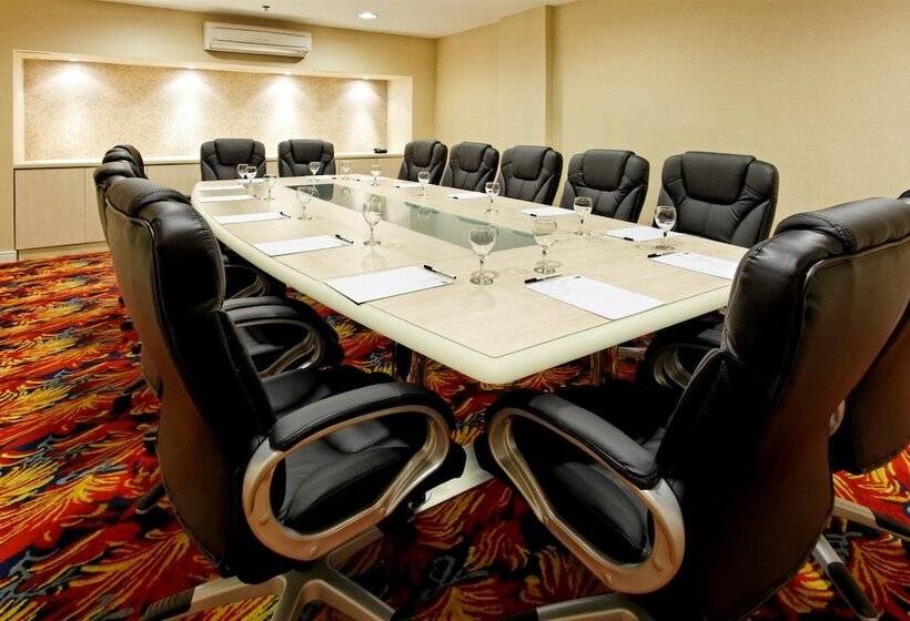 فندق Holiday Inn Express Rosario, An Ihg