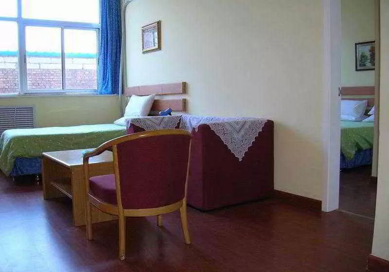 Отель Home Inn Xiaoxitian