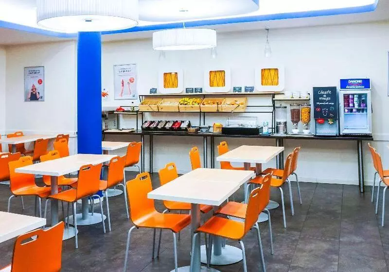 فندق Ibis Budget Girona Costa Brava