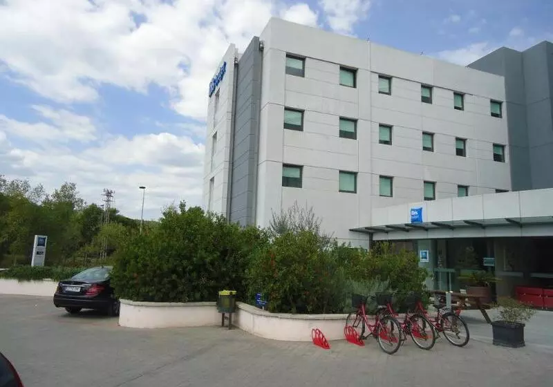 فندق Ibis Budget Girona Costa Brava