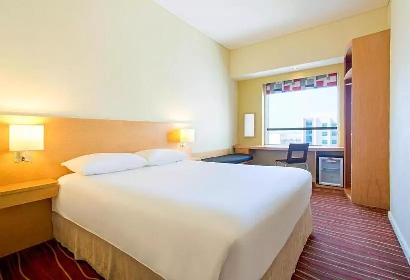 هتل Ibis Mall Avenue Dubai