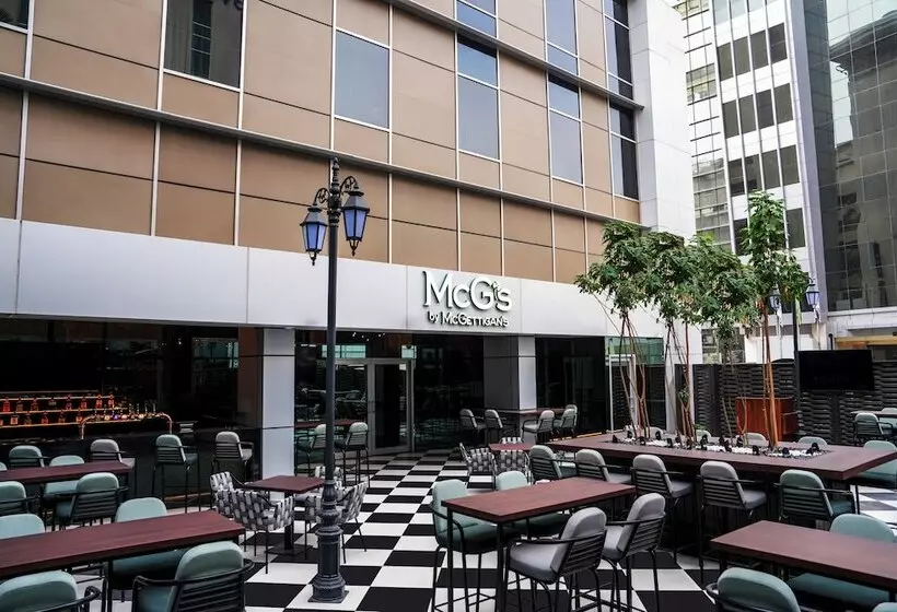 هتل Ibis Mall Avenue Dubai