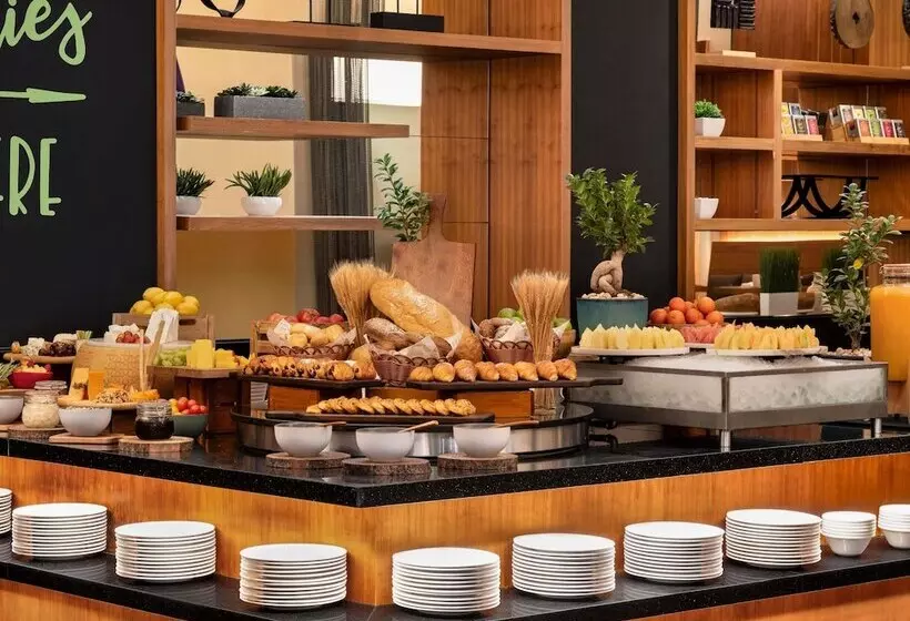 هتل Ibis Mall Avenue Dubai