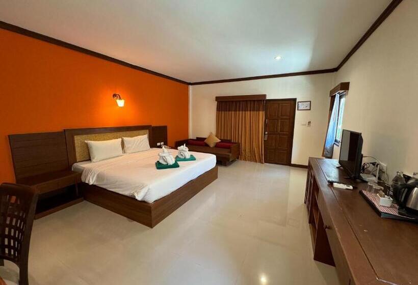 호텔 Beach Bungalow At Lanta Resort