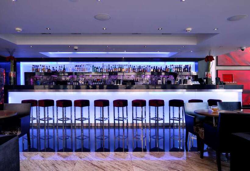 هتل Leonardo Royal London St Paul’s