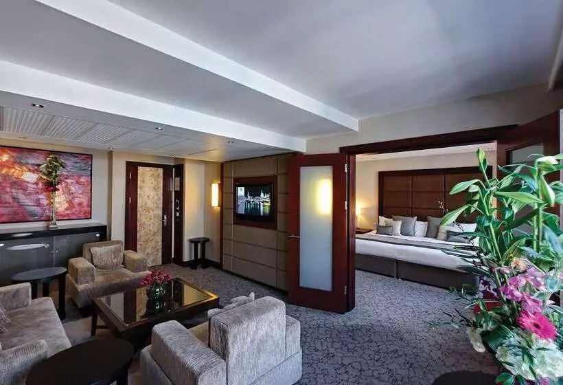 Hotel Leonardo Royal London St Paul’s