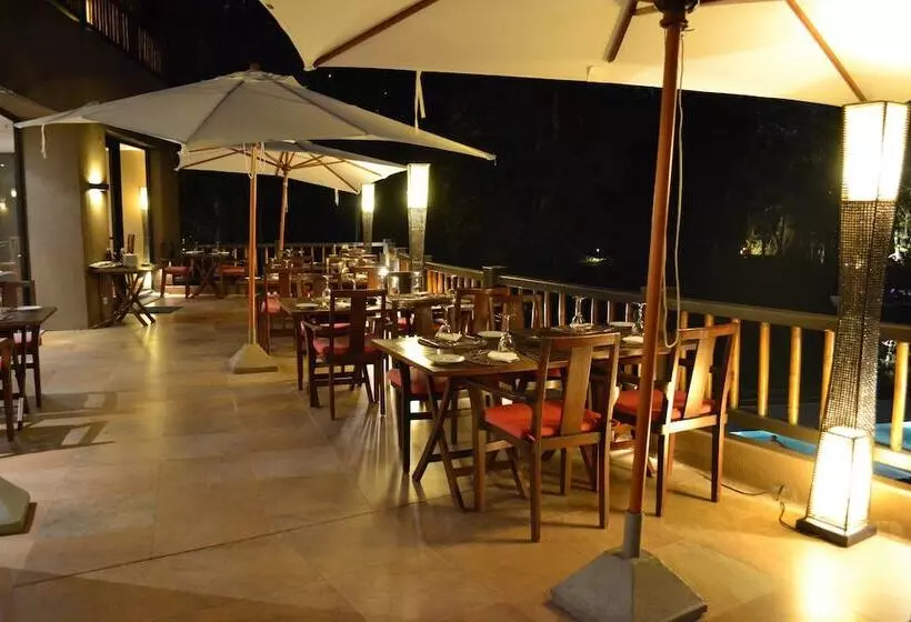 Отель Loi Suites Iguazu