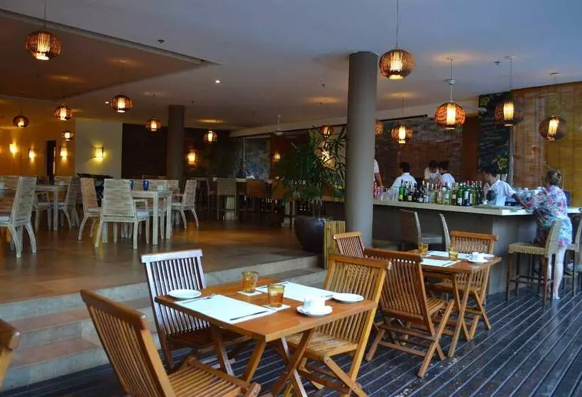 Отель Loi Suites Iguazu