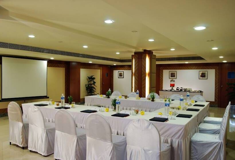Hotel Lords Plazaankleshwar