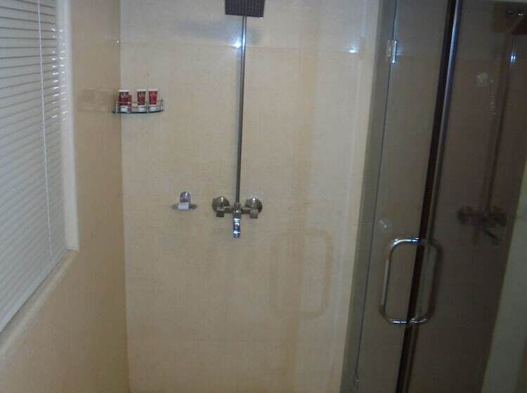 Hotel Lords Plazaankleshwar