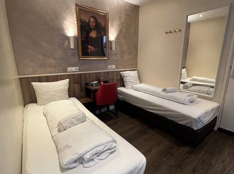 ホテル Orange Tulip