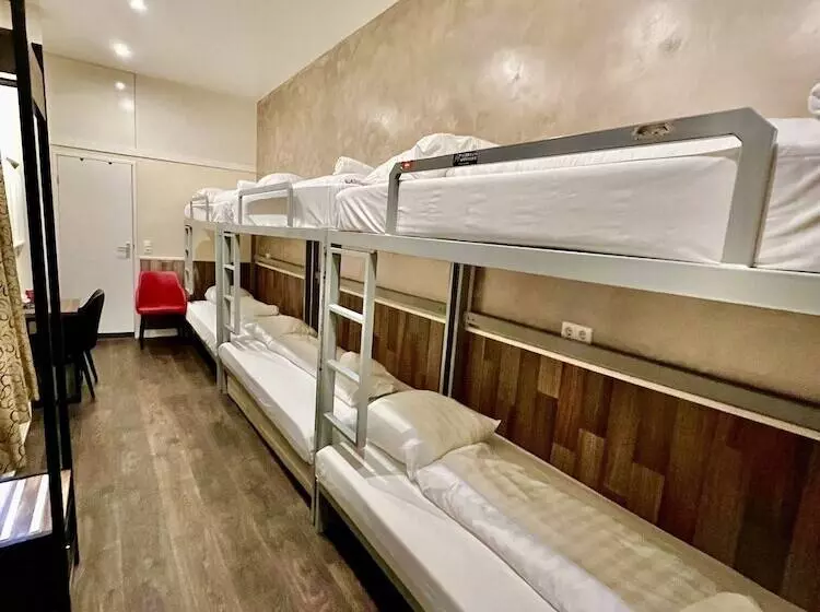 בית מלון כפרי Orange Tulip