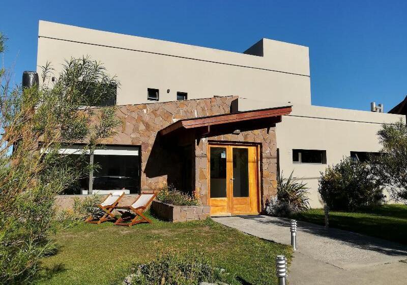 هتل Posada Y Cabañas El Barranco