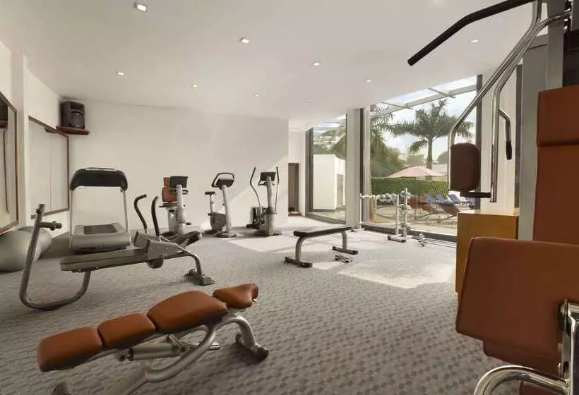 ホテル Ramada Plaza By Wyndham Jhv Varanasi