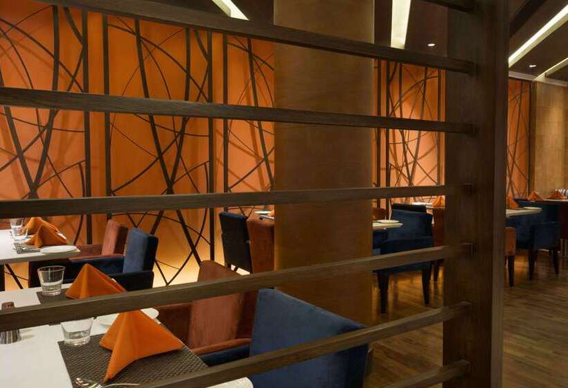 فندق Ramada Plaza By Wyndham Jhv Varanasi