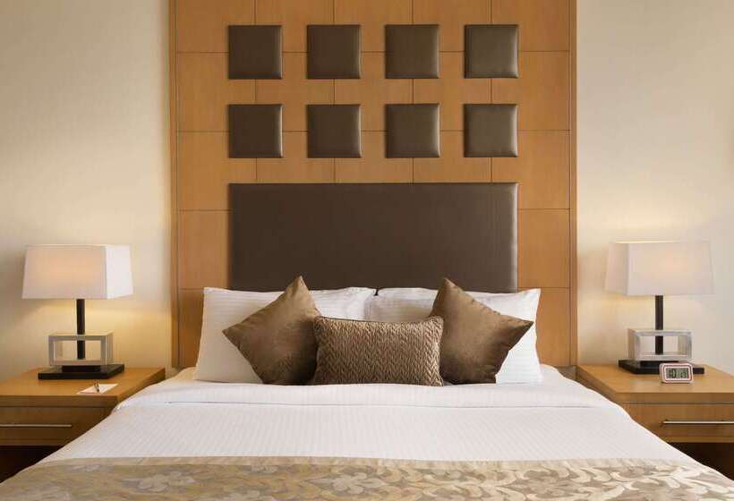 فندق Ramada Plaza By Wyndham Jhv Varanasi