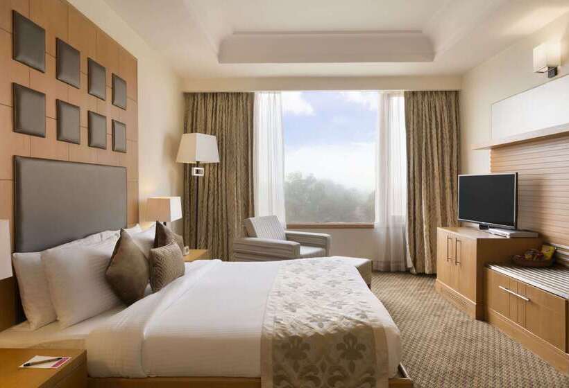 فندق Ramada Plaza By Wyndham Jhv Varanasi