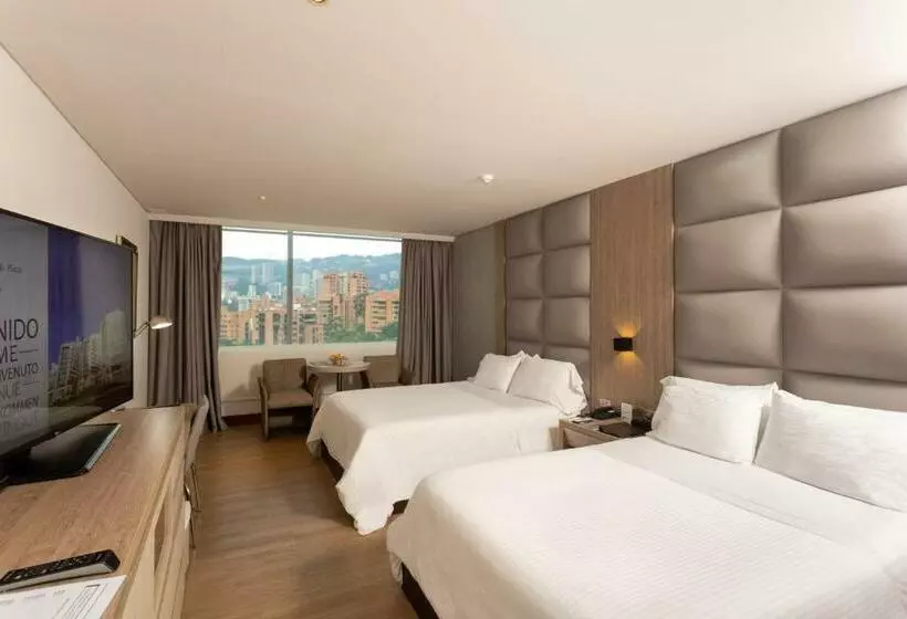 ホテル San Fernando Plaza