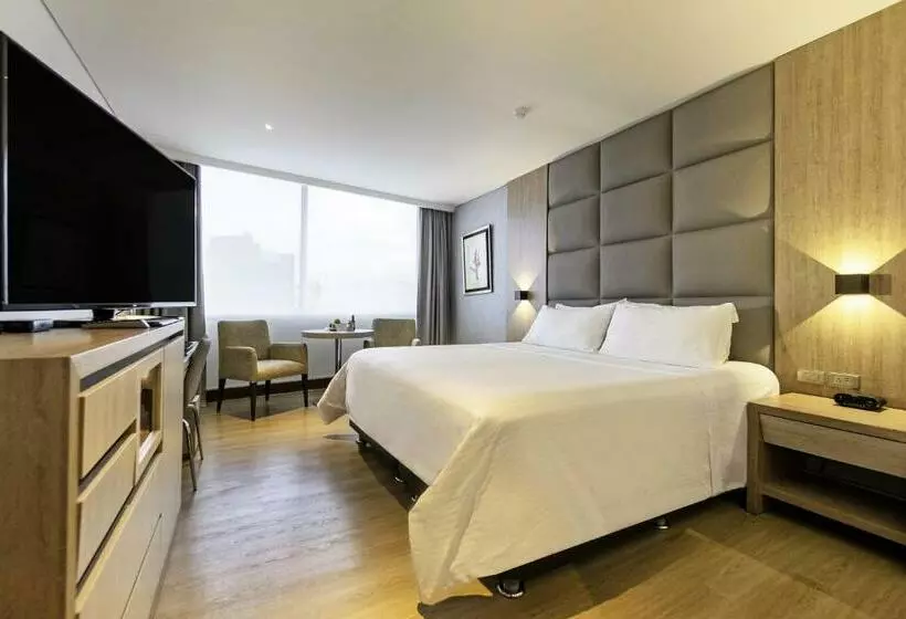 ホテル San Fernando Plaza