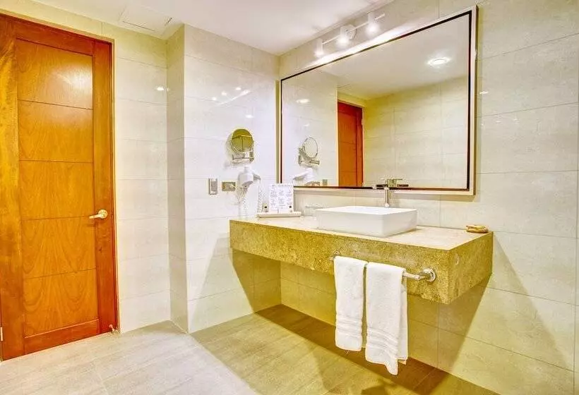 ホテル San Fernando Plaza