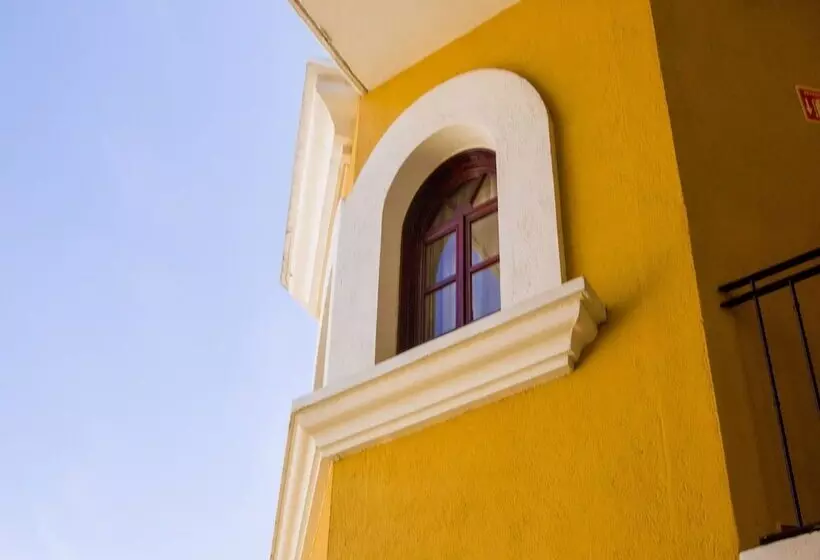 هتل Suites Bello Xochimilco By Dot Tradition