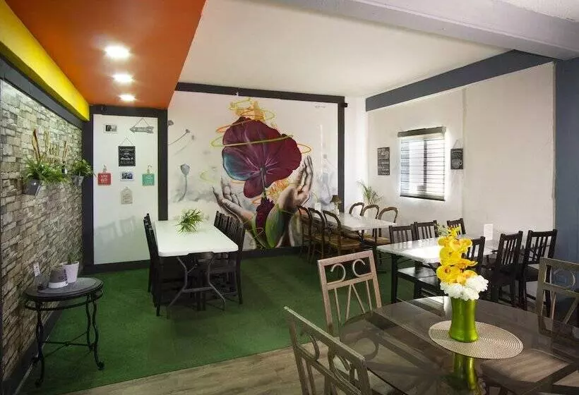 Hotelli Rose Ensenada