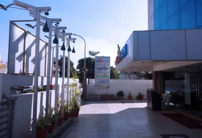 Hotel Flora Inn, Nagpur