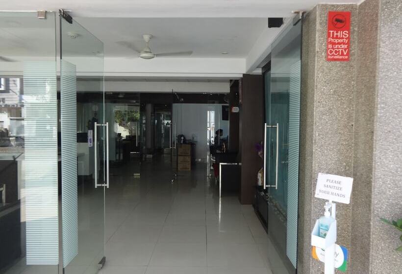 Hotel Flora Inn, Nagpur