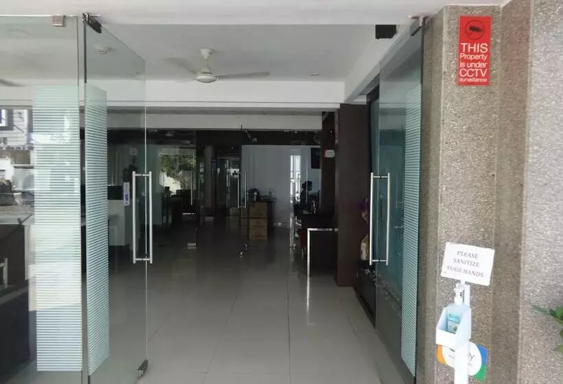 هتل Flora Inn, Nagpur