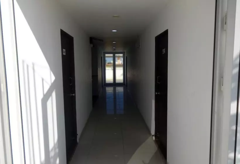 هتل Flora Inn, Nagpur