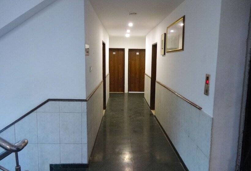 Hotel Flora Inn, Nagpur