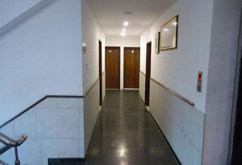 هتل Flora Inn, Nagpur