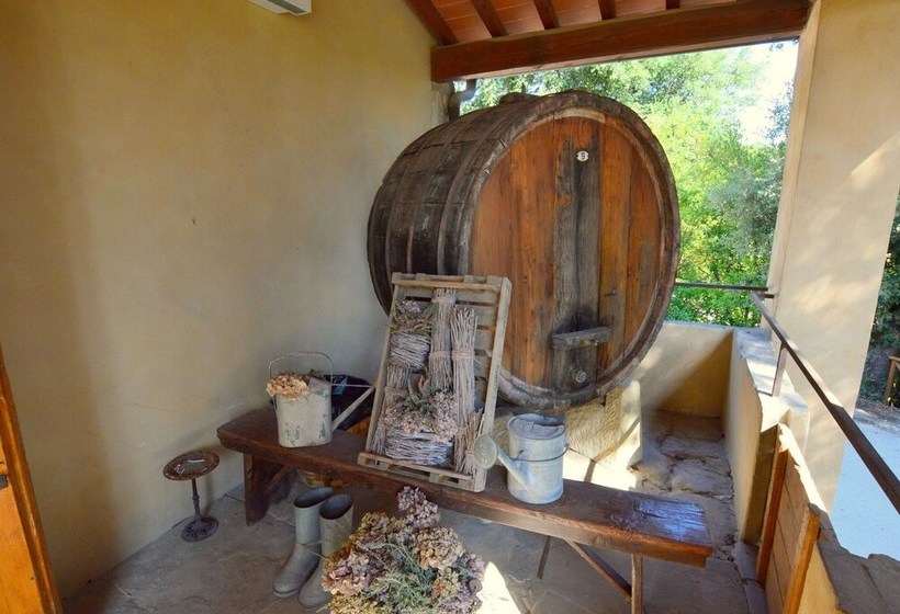 Peaceful Cottage In San Donato In Collina With Swimming Pool