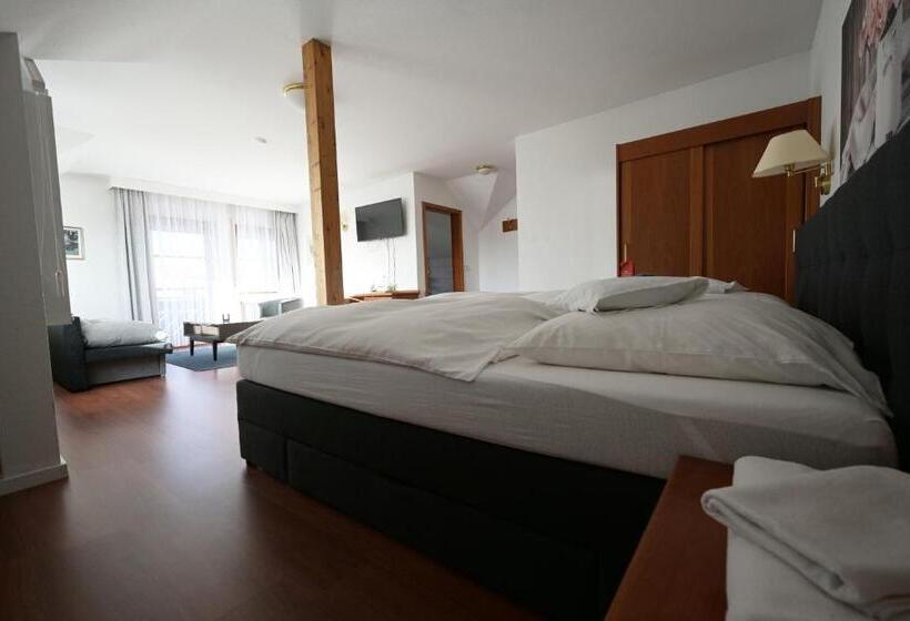 펜션 Landhotel Hirsch