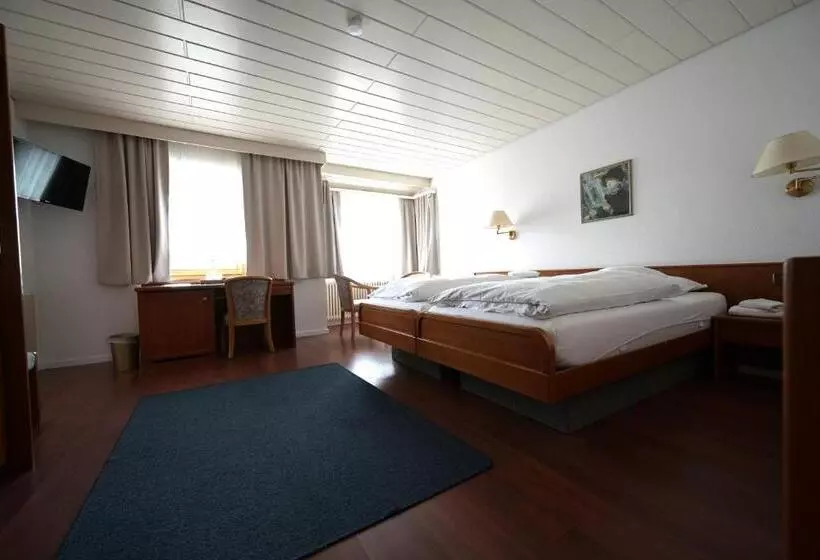 Majatalo Landhotel Hirsch