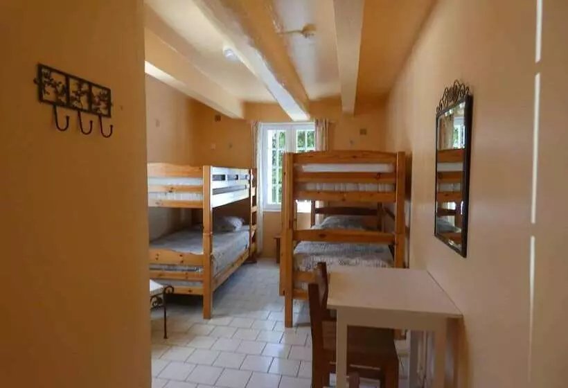 ペンション Le Mas Du Sillot