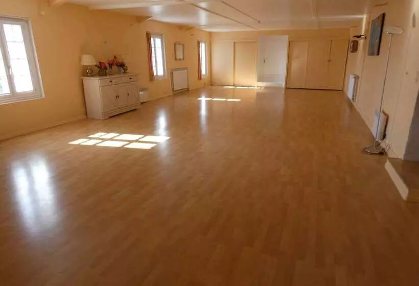 ペンション Le Mas Du Sillot