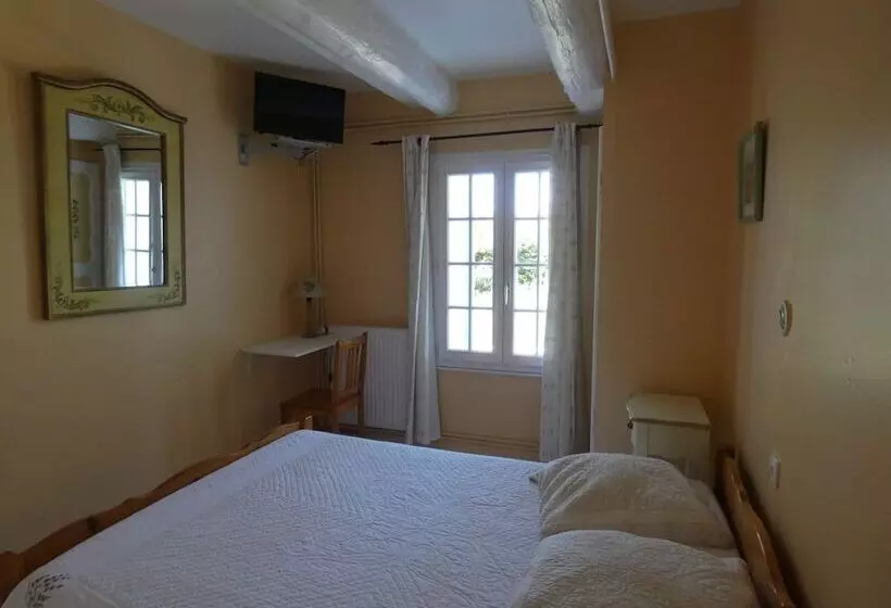 ペンション Le Mas Du Sillot